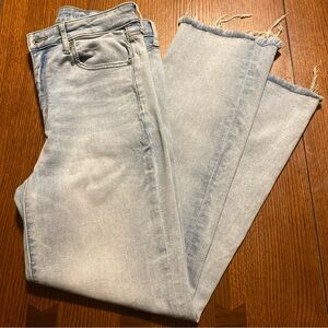 American Eagle Outfitters Light Blue Cropped Jeans